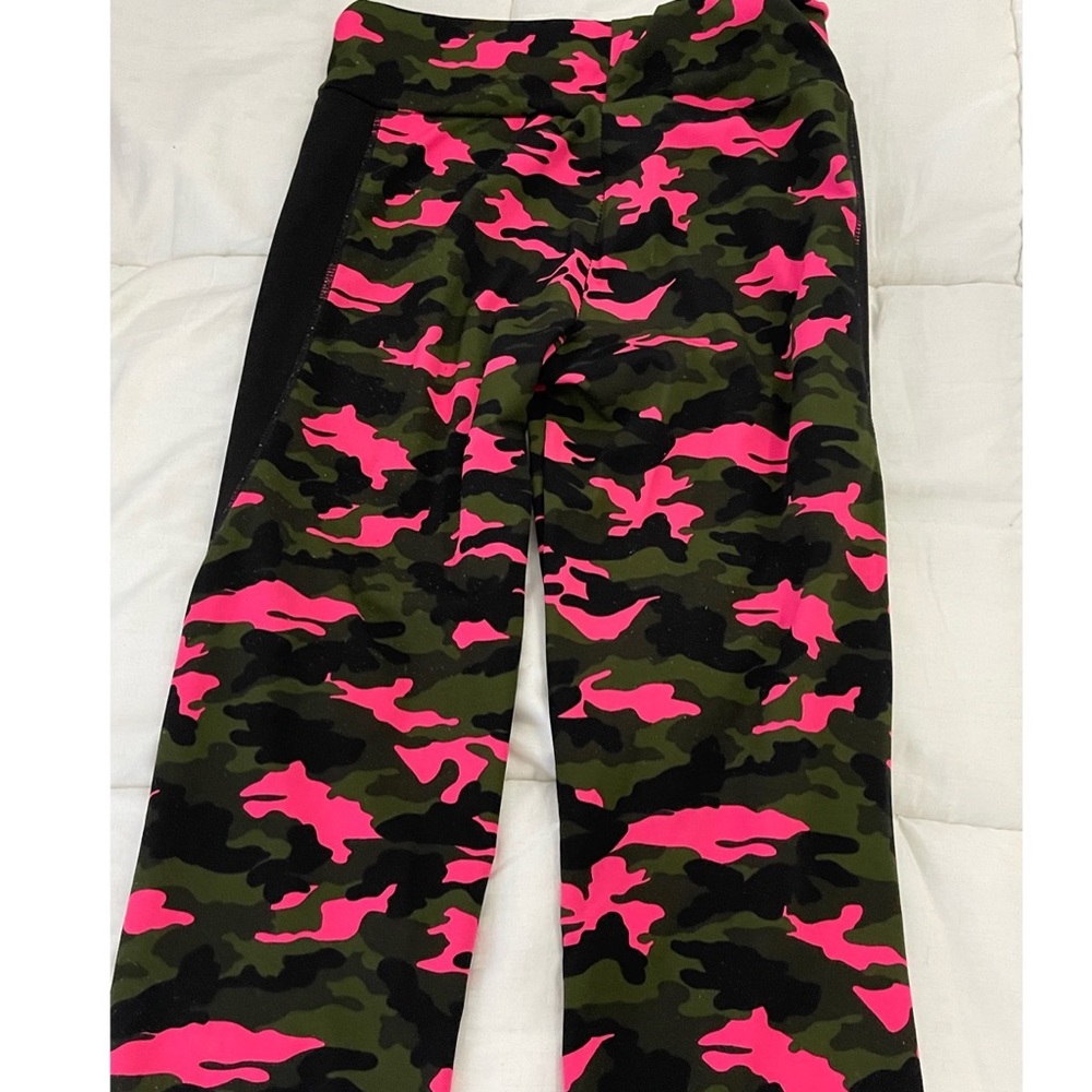 Junior capris for girls or women